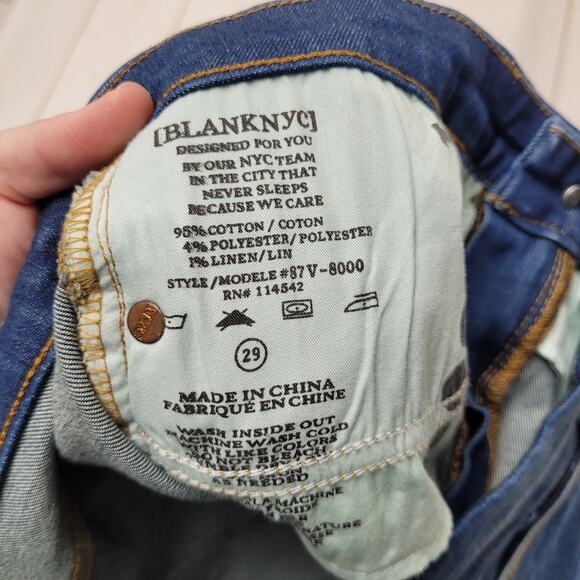 Blank NYC NWT roll over rolled hem shorts - Picture 6 of 7